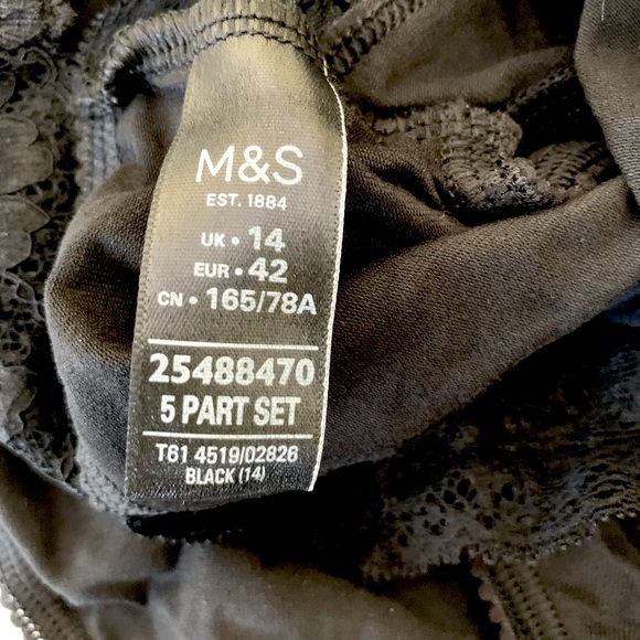 English Marks & Spencer brand 1 pack of 5 black cotton panties with lace US 10 - Picture 4 of 4